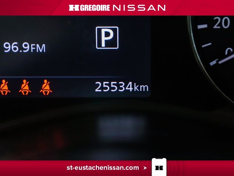 2024 Nissan Kicks White Laval - photo #15