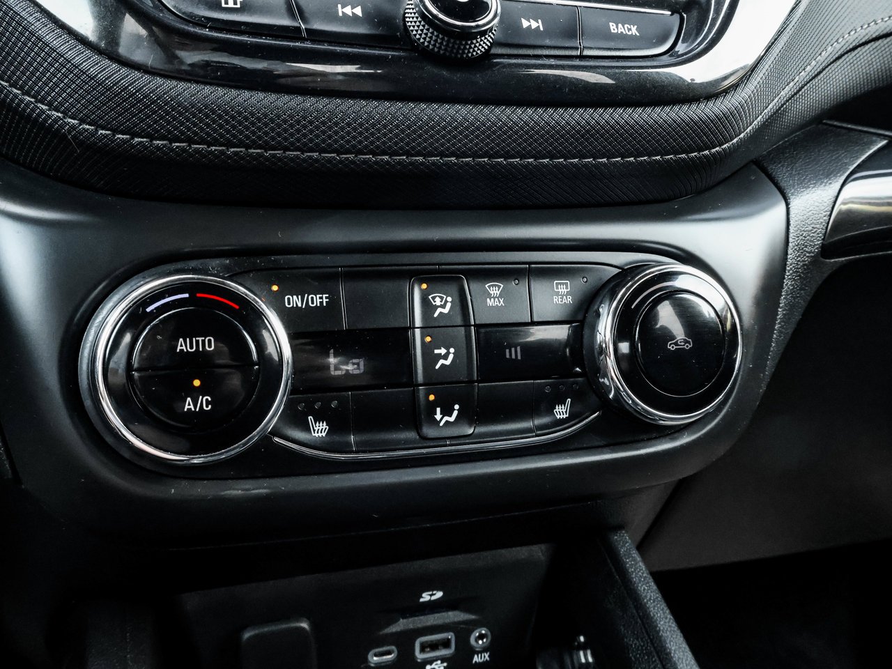2023 Chevrolet Trailblazer AWD 4dr ACTIV Blue Sherwood Park - photo #30
