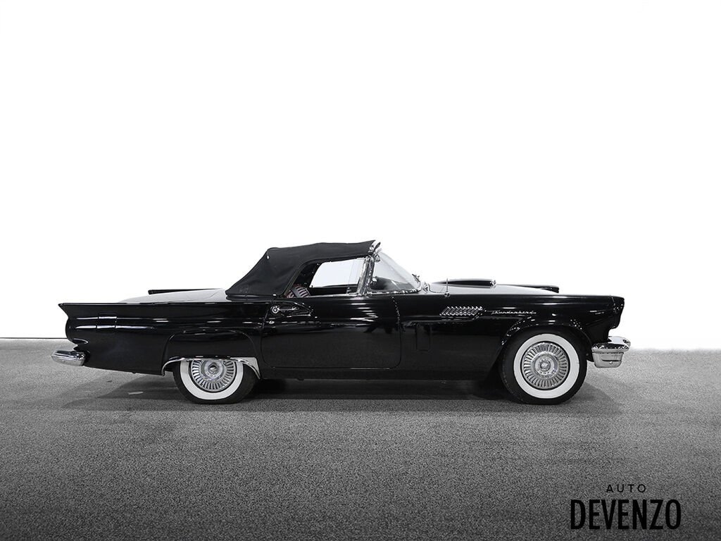1957 Ford Thunderbird Black Saint-Eustache - photo #1