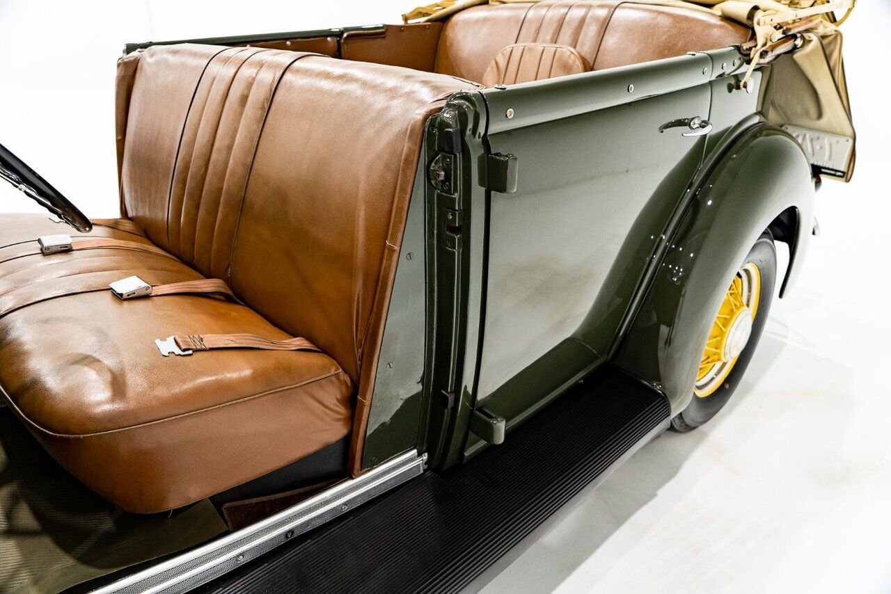 1936 Ford Model 48 Phaeton PRIX EN USD | Beautifully presented in original condition Green Montreal - photo #74