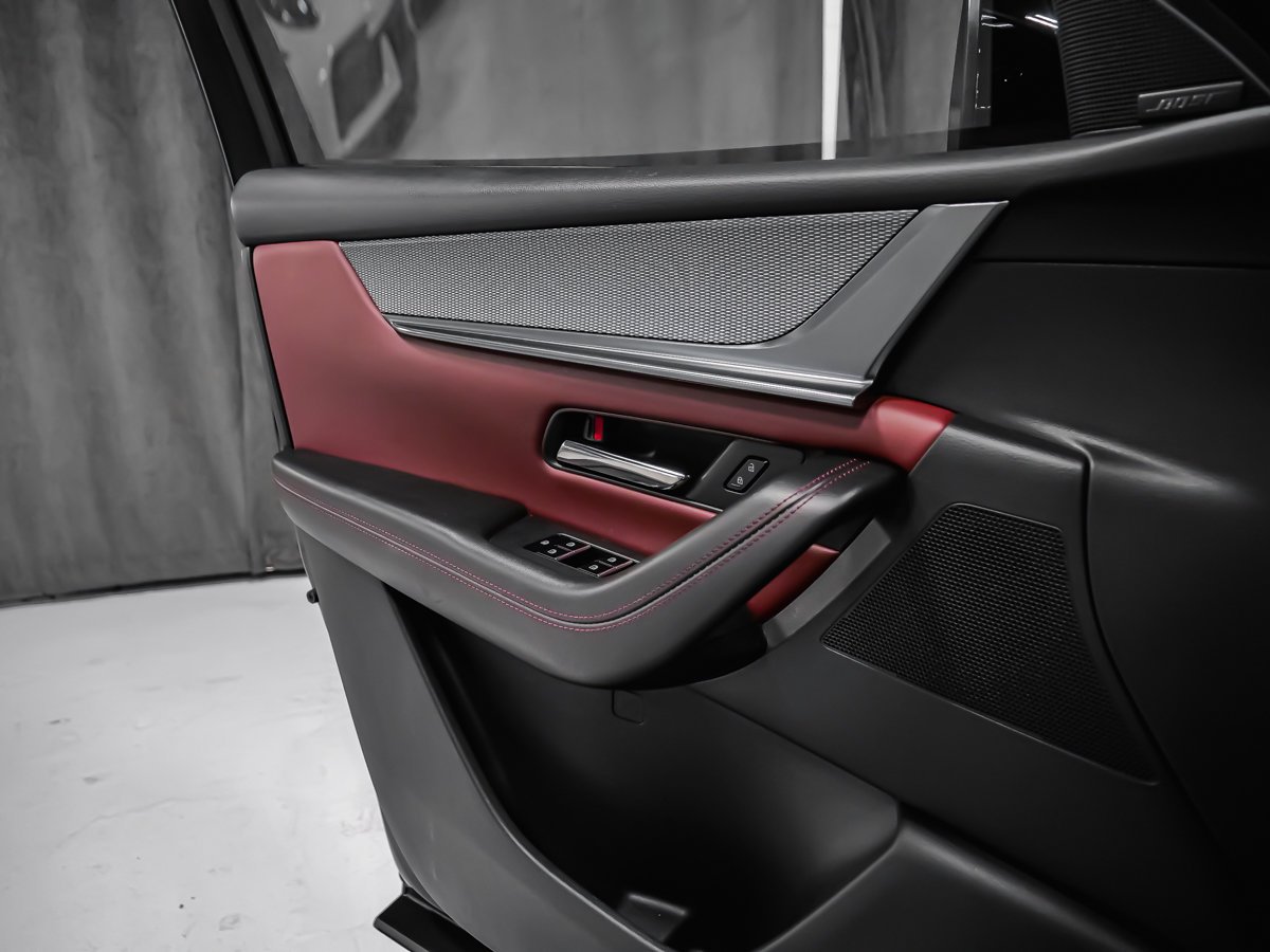 2025 Mazda CX-70 MHEV GT-P SIÈGES VENTILER BARRE DE TOIT Black Montreal - photo #11