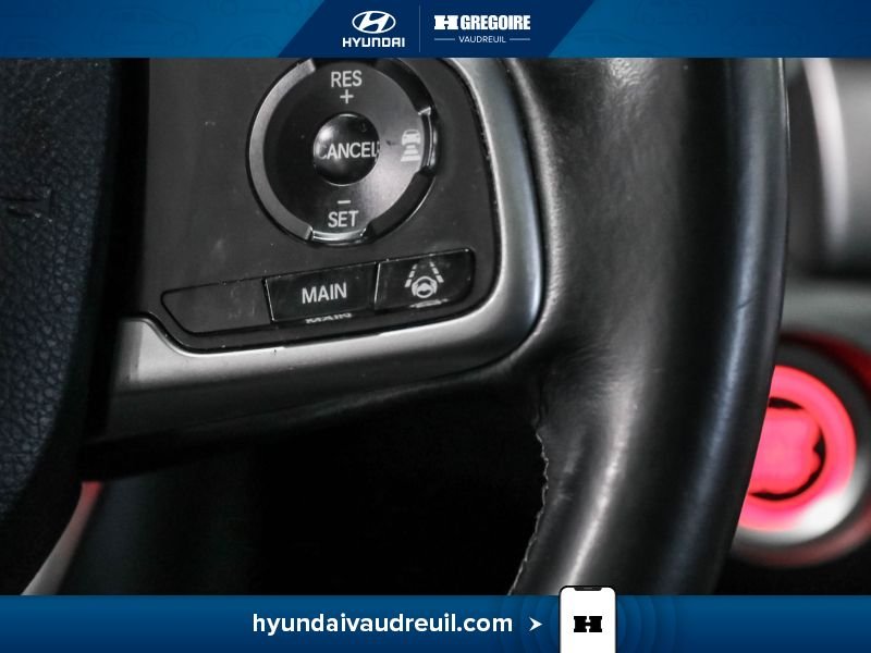 2016 Honda Civic White Blainville - photo #23