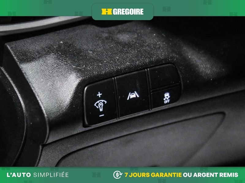 Hyundai Elantra 729894 | Preferred AUTO A/C TOIT GR ELECT MAGS CAM RECUL 2022 Gris Laval - photo #16