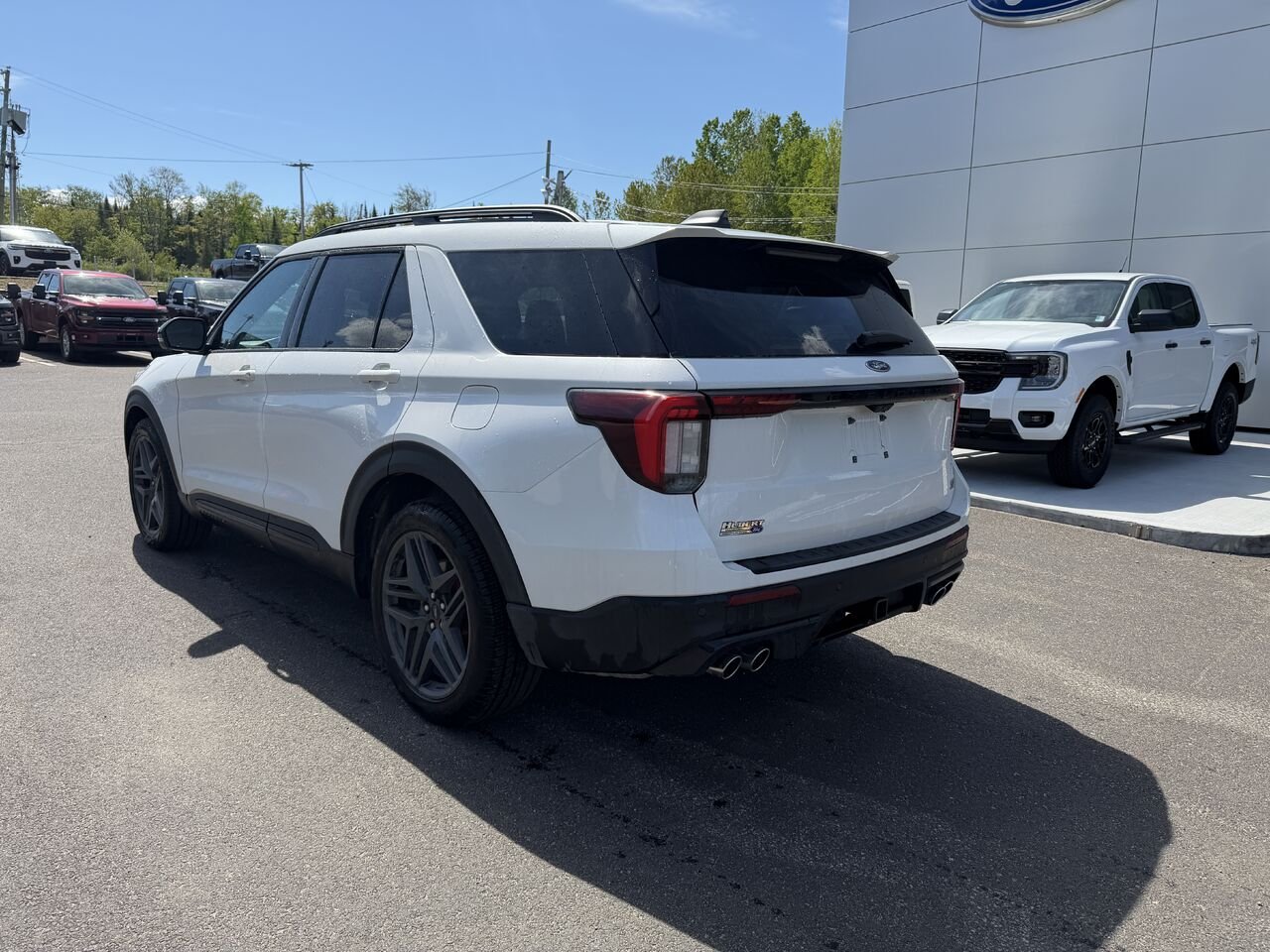 Ford Explorer 2026 Blanc Mont-Laurier - photo #3