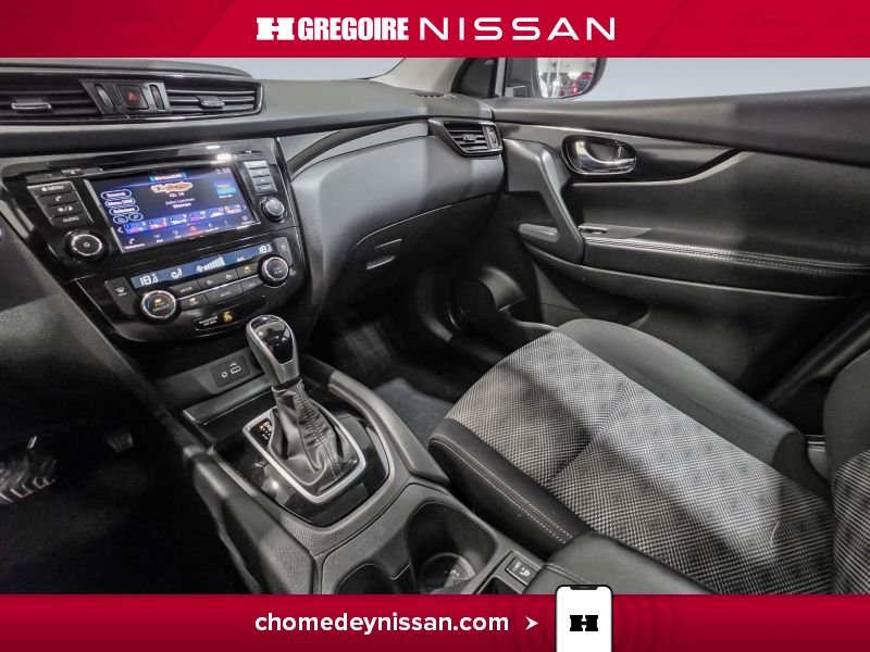 Nissan Qashqai CL6807 | SV * Toit * Mag * Caméra * Bluetooth * 2020 Blanc Laval - photo #21
