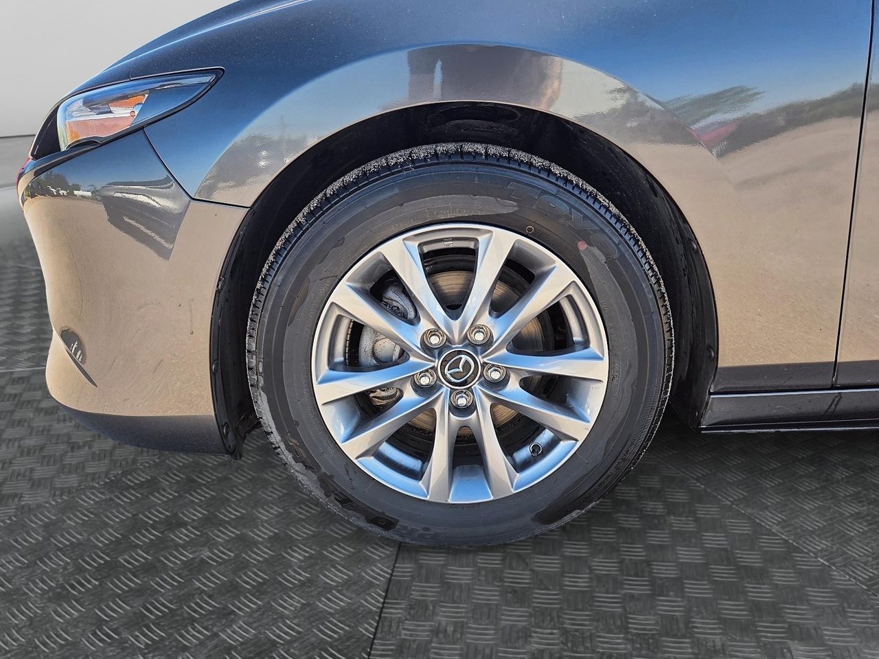 Mazda Mazda3 Sport NIV JM1BPAK75P1617659 2023 Gris Baie-Comeau - photo #8