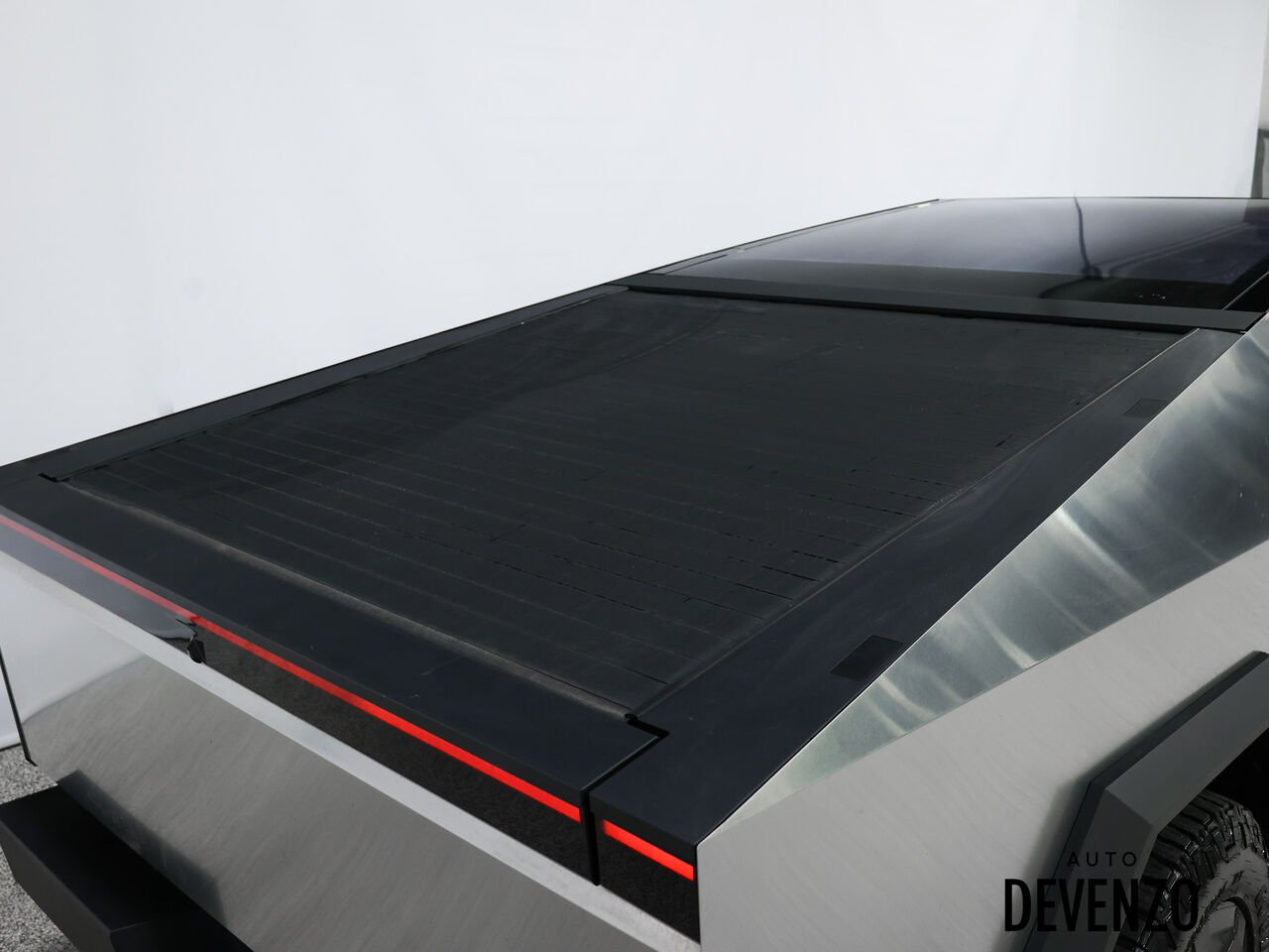 Tesla Cybertruck 2025 Argent Saint-Eustache - photo #5
