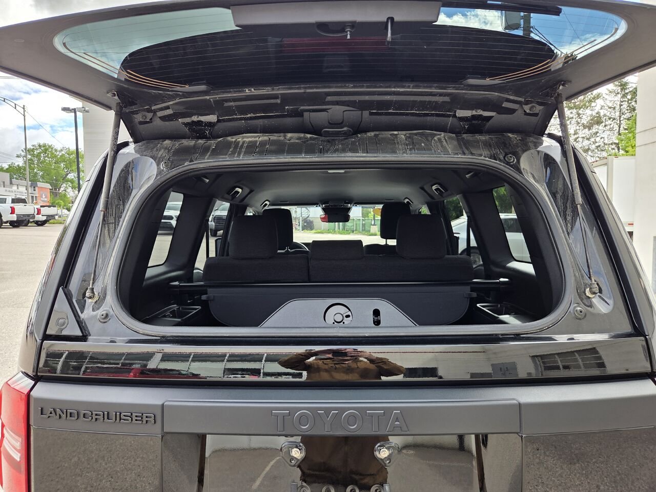 2025 Toyota LAND CRUISER Black Rouyn-Noranda - photo #7