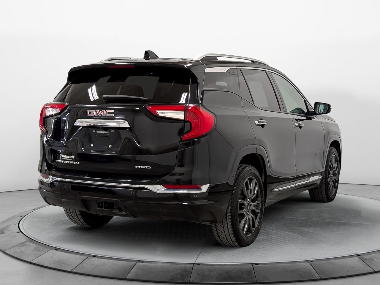 GMC Terrain DENALI AWD Toit Pano 11 859 KM Seulement!!! 2024 Noir Sherbrooke - photo #4
