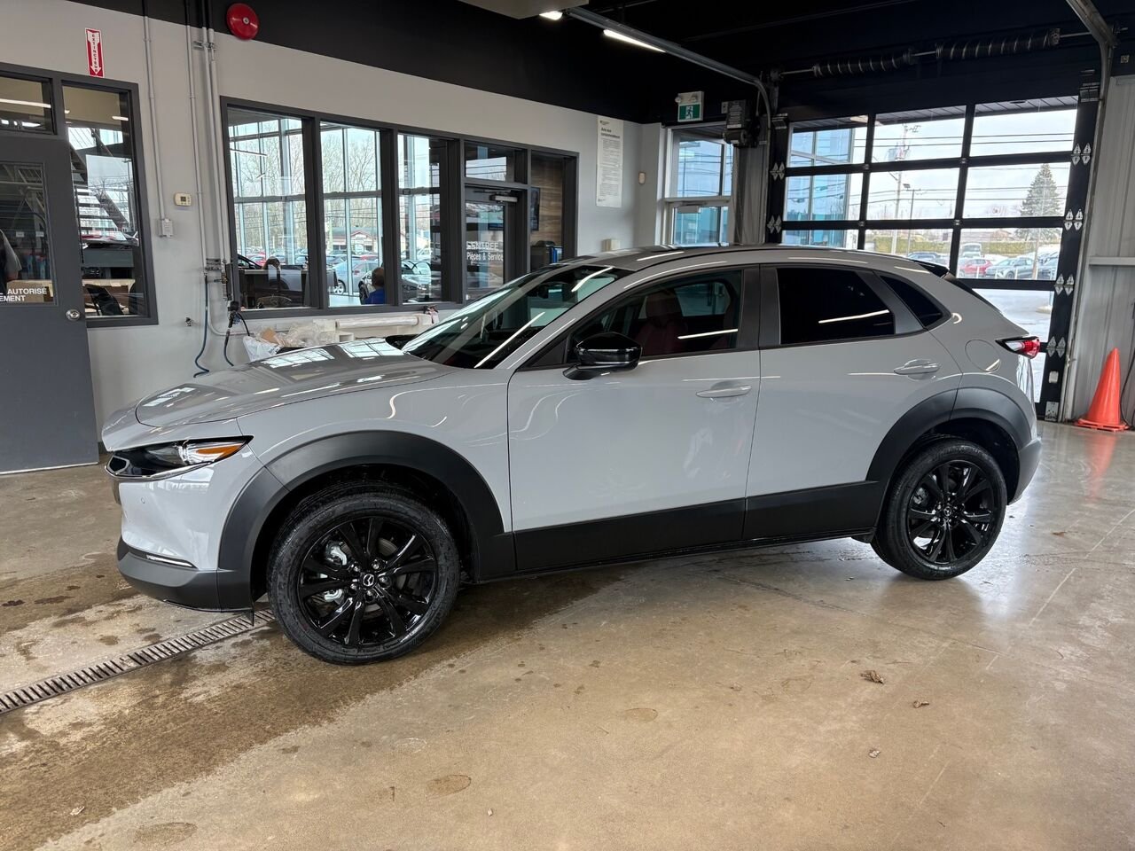 MAZDA CX-30 GT 2026 Gris aéro métallisé Châteauguay - photo #1