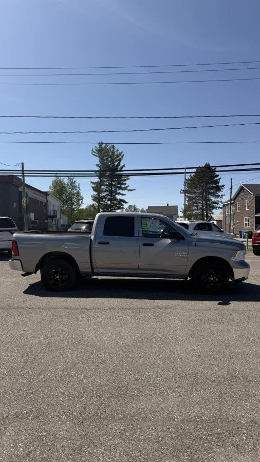 2023 RAM 1500 Classic Grey Lac Mégantic - photo #4