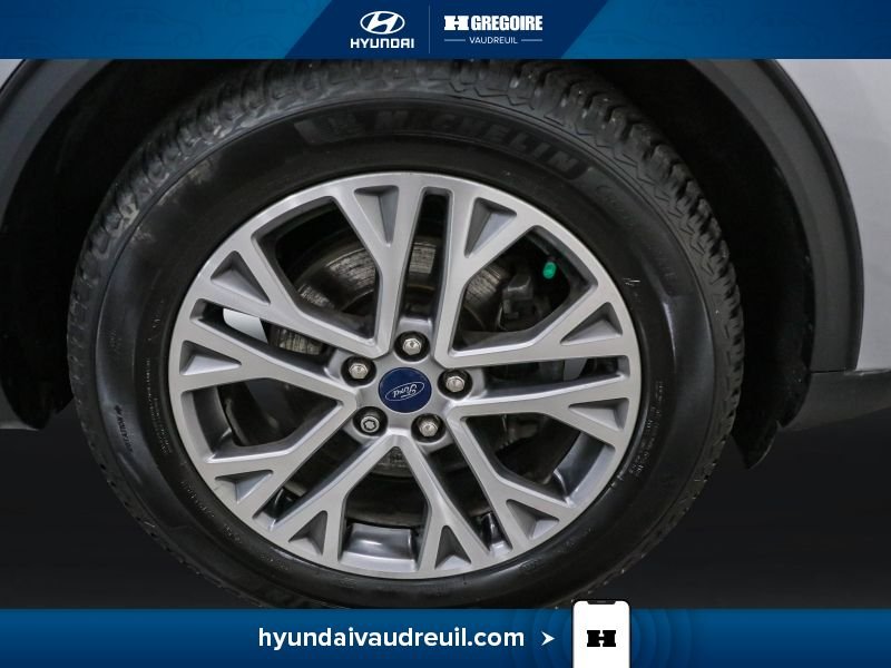 2022 Ford Escape Grey Laval - photo #32