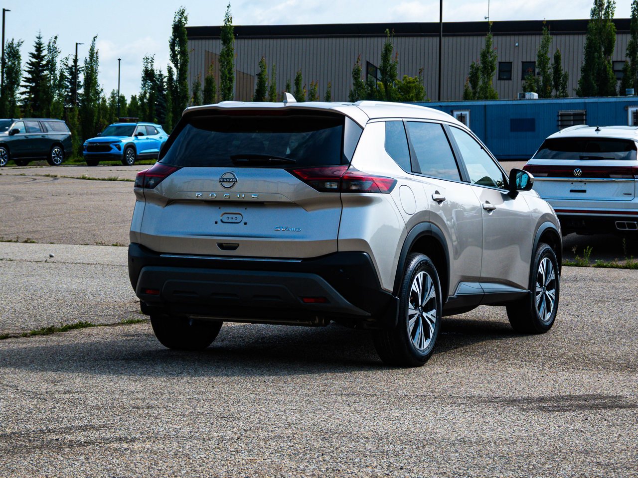 2023 Nissan Rogue AWD SV Moonroof Beige Sherwood Park - photo #12