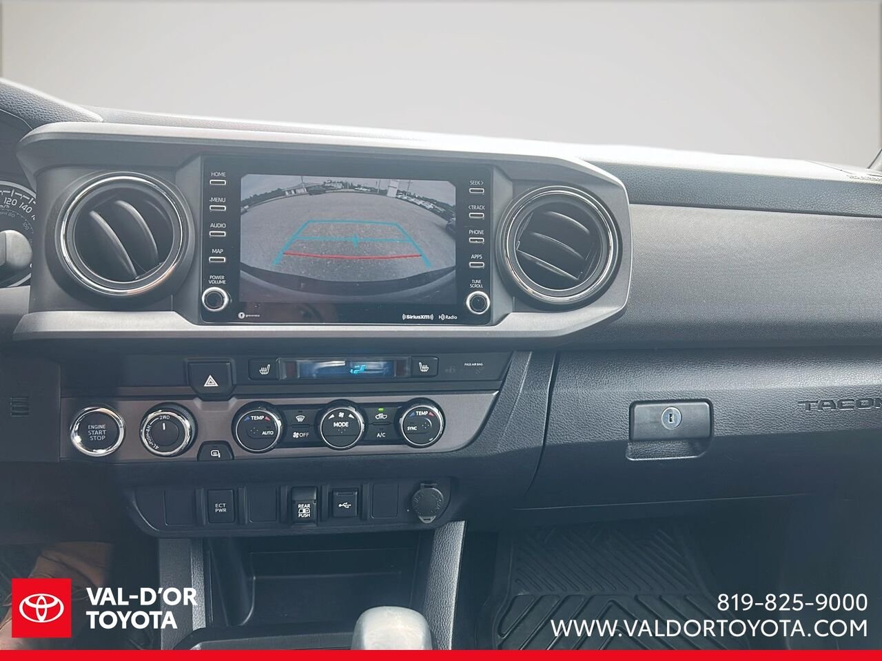 2021 Toyota Tacoma Grey Val-d'Or - photo #13