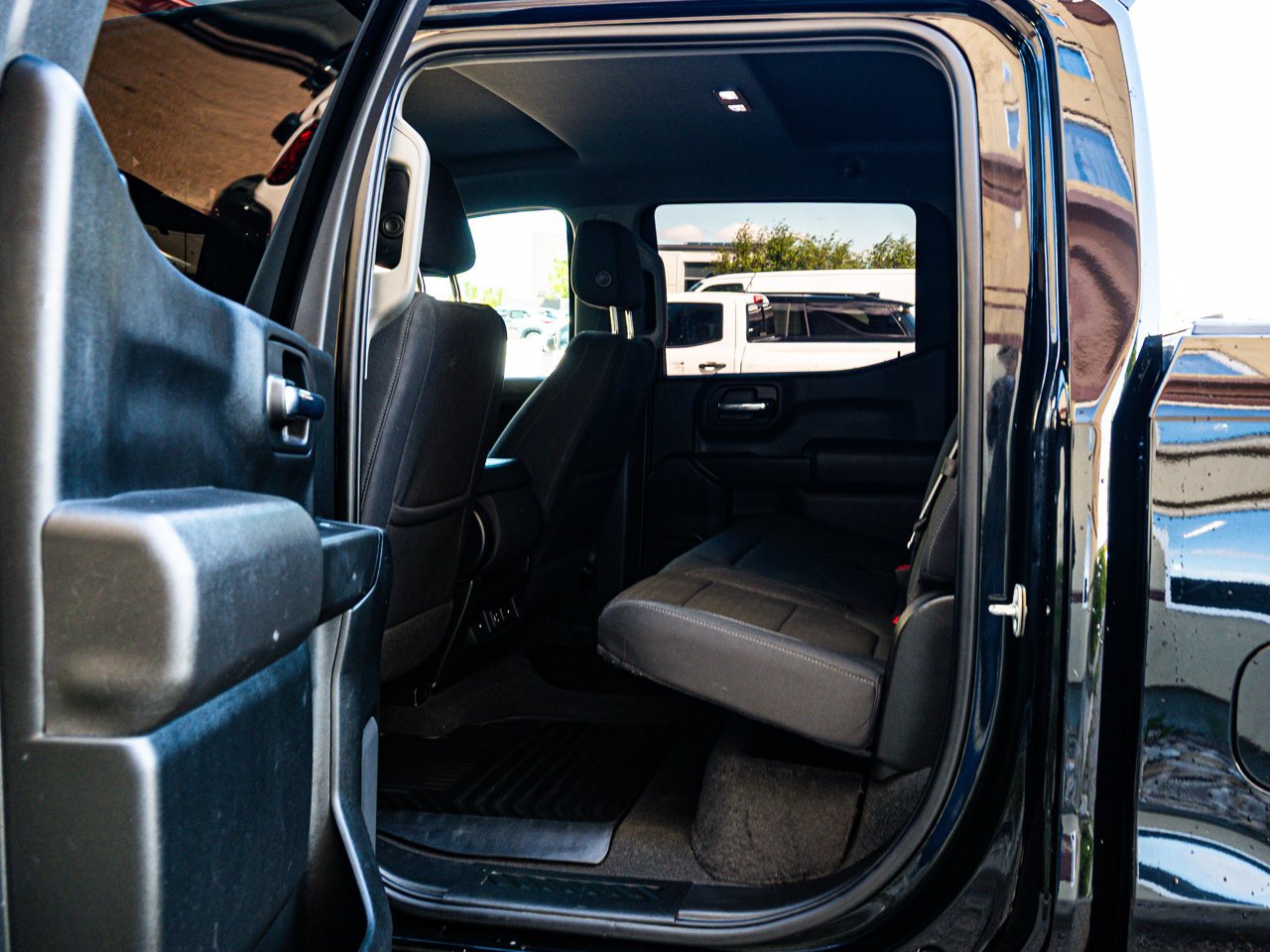 2022 Chevrolet Silverado 1500 LTD 4WD Crew Cab 147 LT Black Sherwood Park - photo #27