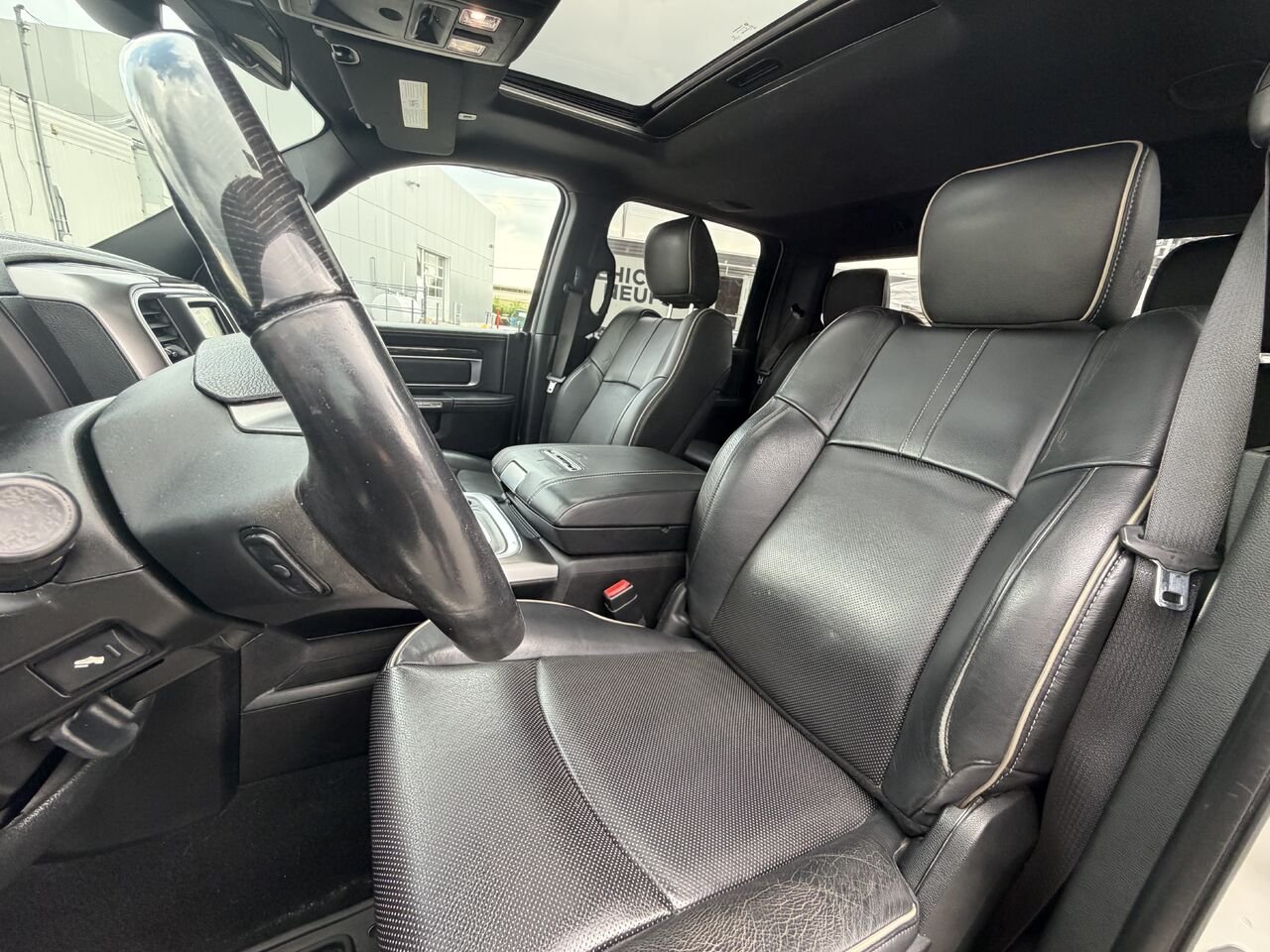 2018 Ram 1500 *DIESEL* LIMITED CREW CAB White Laval - photo #25