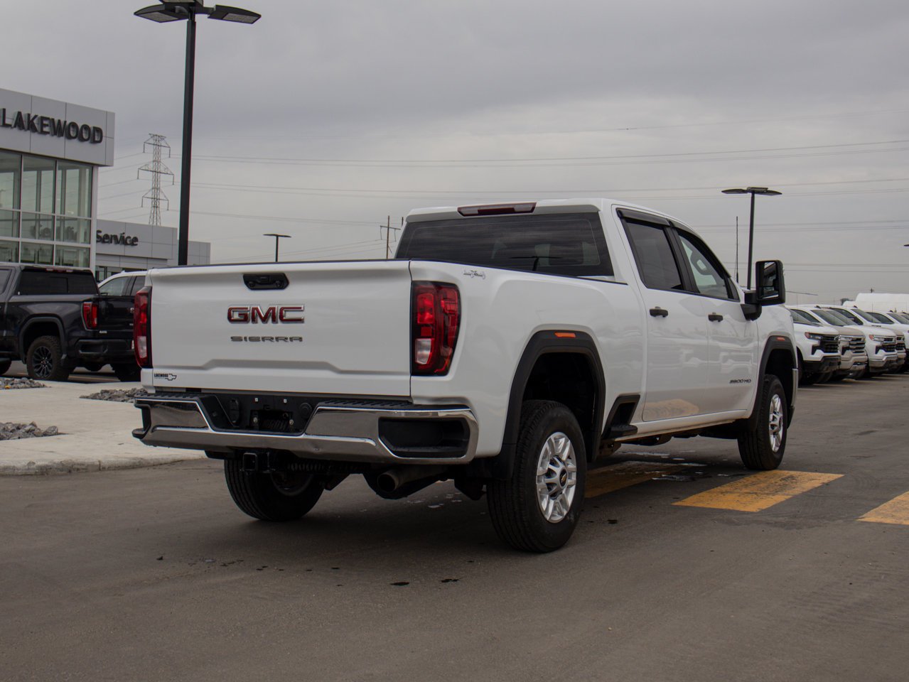 2022 GMC Sierra 2500HD 4WD Crew Cab 159 Pro White Sherwood Park - photo #9