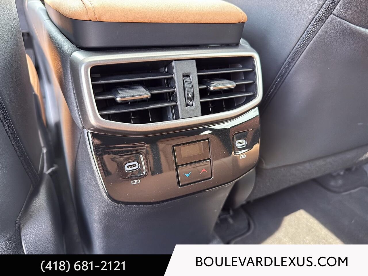 Lexus RX 19865A 2023 Blanc Québec - photo #16