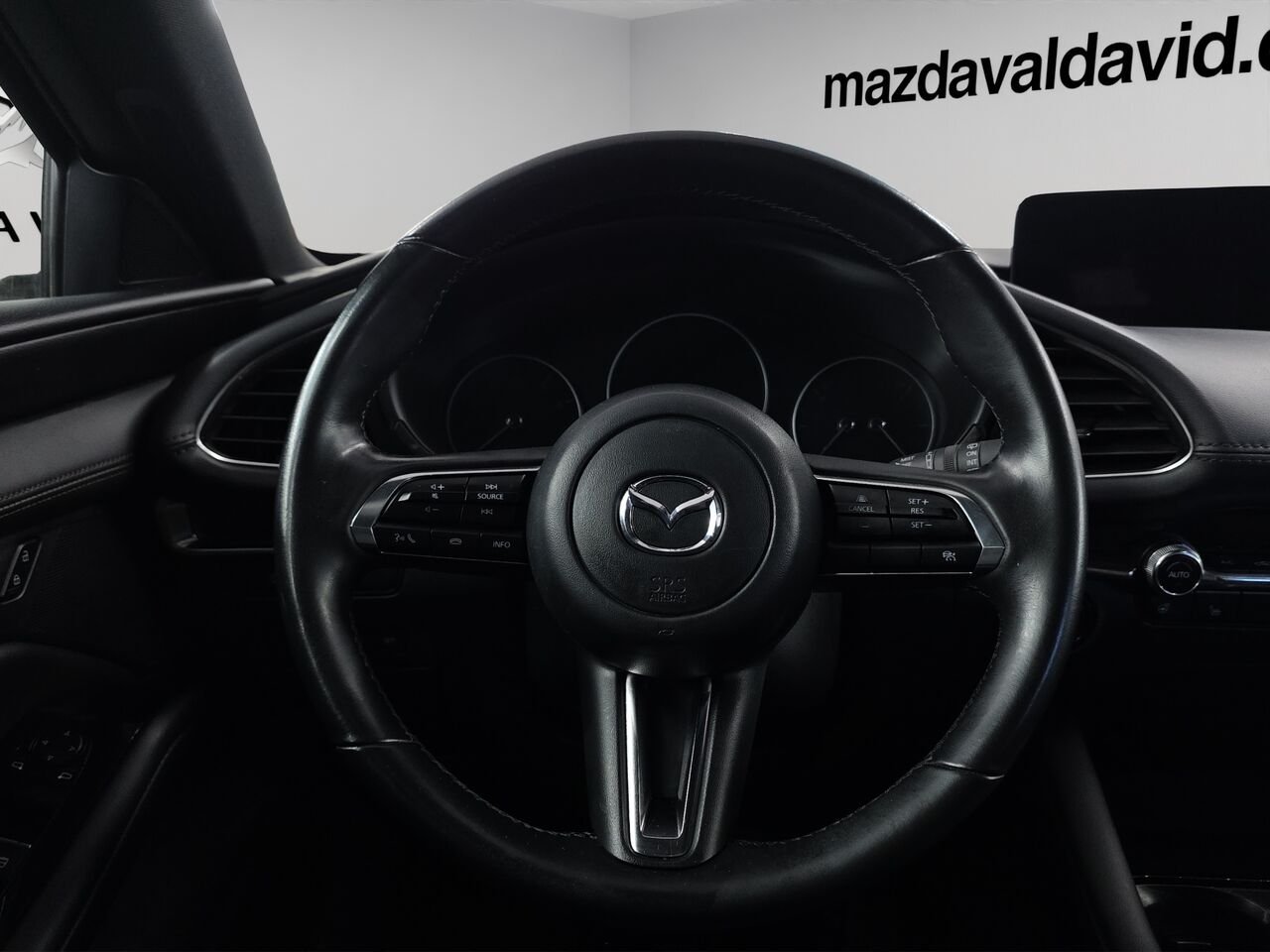 Mazda Mazda3 Sport GS TA BA, VOLANT CHAUFFANT, TOIT OUVRANT, SIÈGES ÉLECTRIQUES 2024 Noir Val-David - photo #9