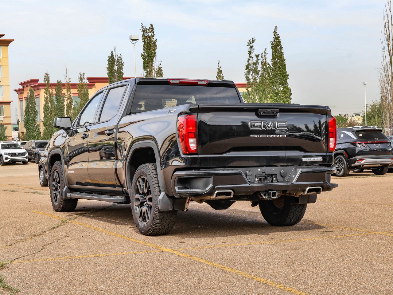 2024 GMC Sierra 1500 4WD Crew Cab 147 Elevation Black Sherwood Park - photo #5