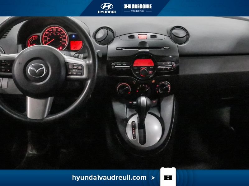 Mazda 2 2011 Argent Blainville - photo #22