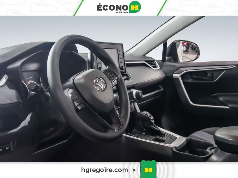 2019 Toyota Rav 4 White Laval - photo #7