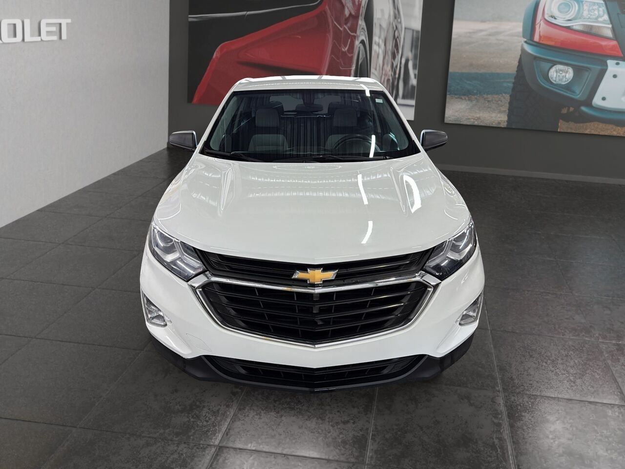 2018 Chevrolet Equinox LS White Saint-Hyacinthe - photo #1