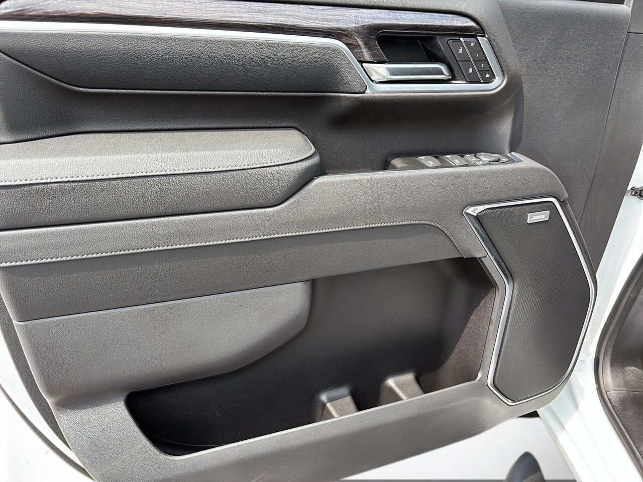 CHEVROLET Silverado 2500HD LTZ 2026 BLANC SOMMET Saint-Hyacinthe - photo #9