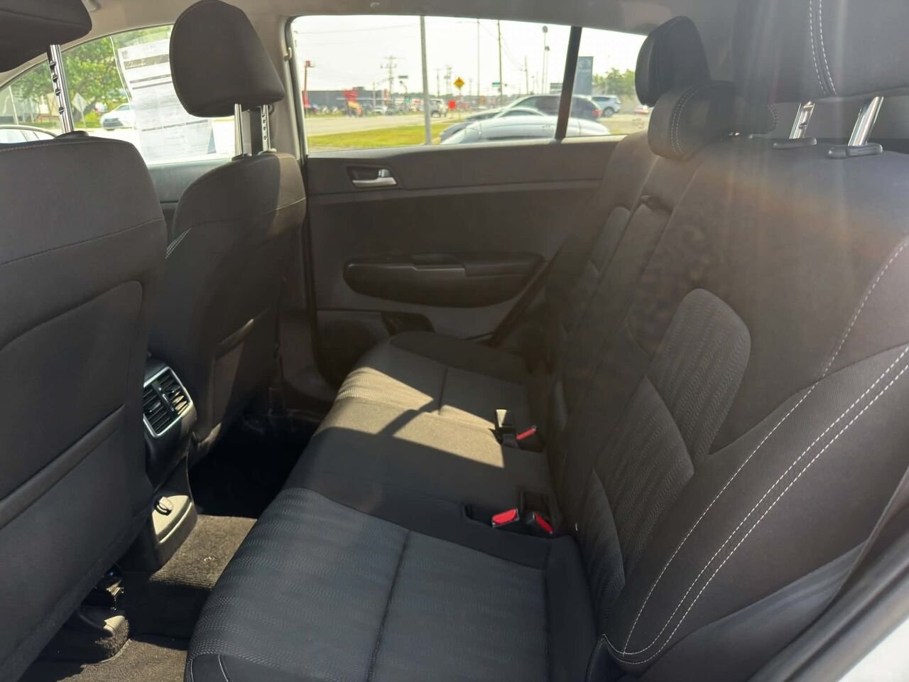 Kia Sportage u03093 | LX S TI 2021 Blanc Val-d'Or - photo #8