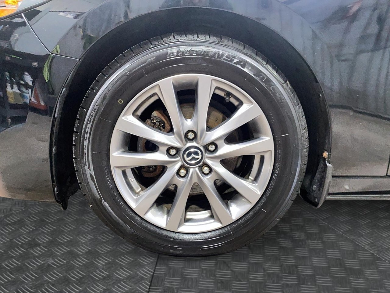 2019 Mazda Mazda3 VIN JM1BPACL5K1113603 Black Baie-Comeau - photo #5