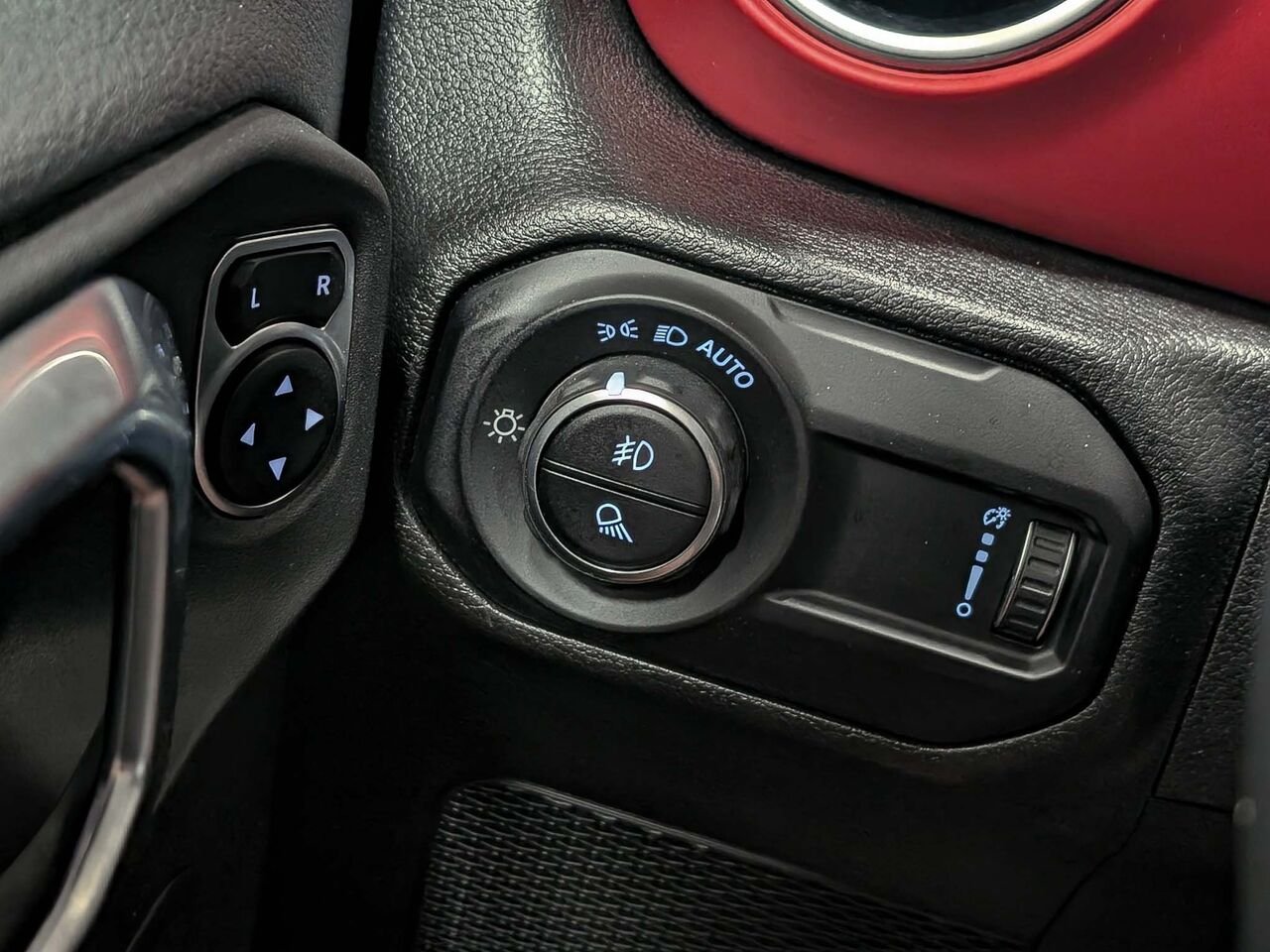 2023 Jeep GLADIATOR Rubicon Ensemble temps froid Bas Kilométrage Black Sherbrooke - photo #17