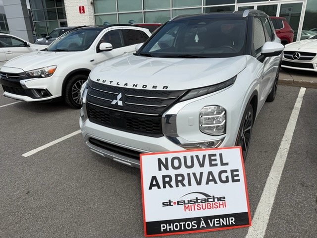 Mitsubishi Outlander PHEV GT S-AWC-CUIR-TOIT PANO-SIÈGES ET VOLANT CHAUFFANTS 2023 Blanc