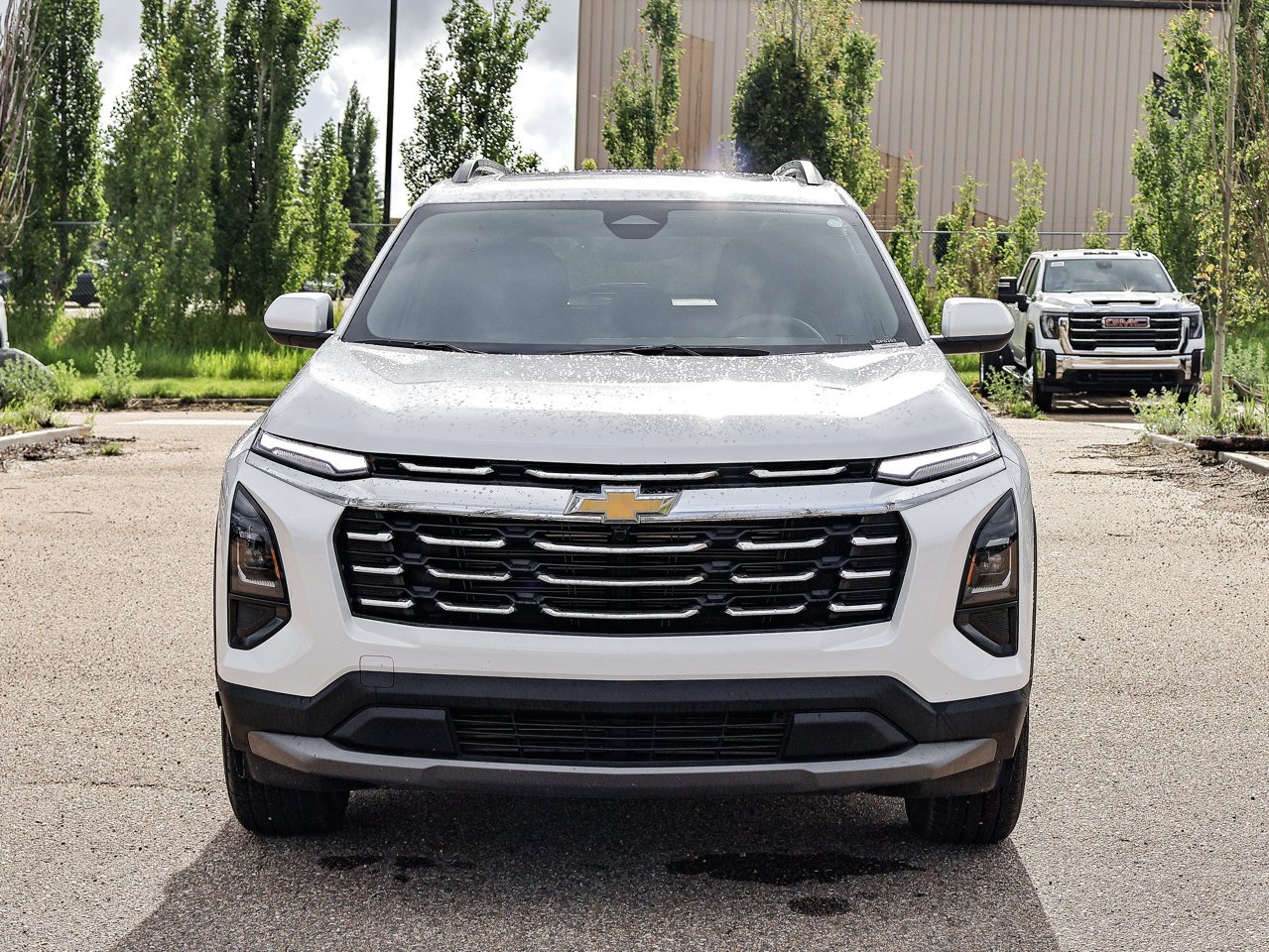 2026 Chevrolet Equinox AWD 4dr LT w/2LT White Sherwood Park - photo #2