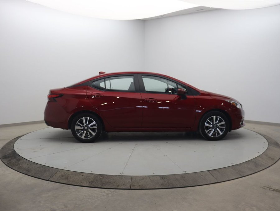 2021 Nissan Versa 2021 Orange