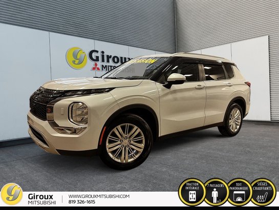 2024 Mitsubishi Outlander SE S-AWC White