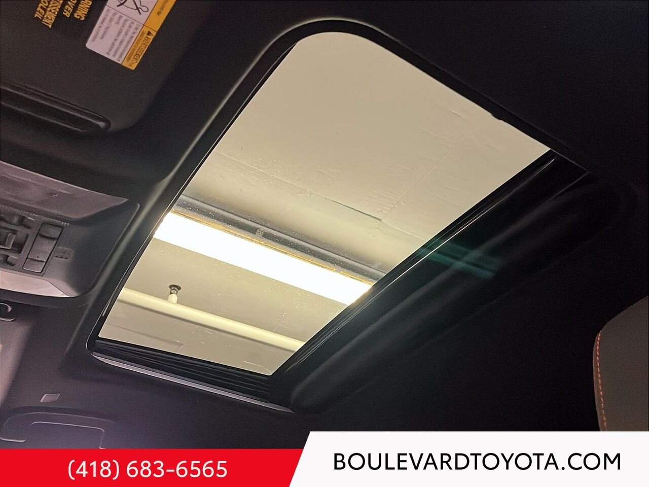 2024 Toyota RAV4 Prime 99538B-21 | SE HYBRIDE, AWD Silver Sky Metallic Québec - photo #10