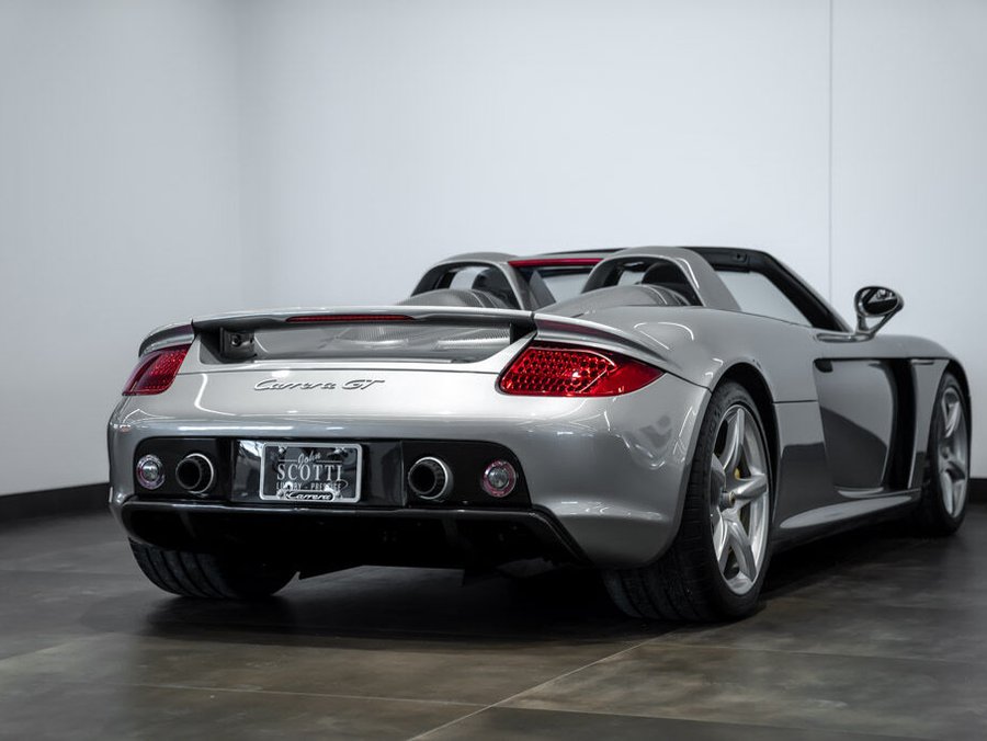 2006 Porsche Carrera GT 2006 Silver