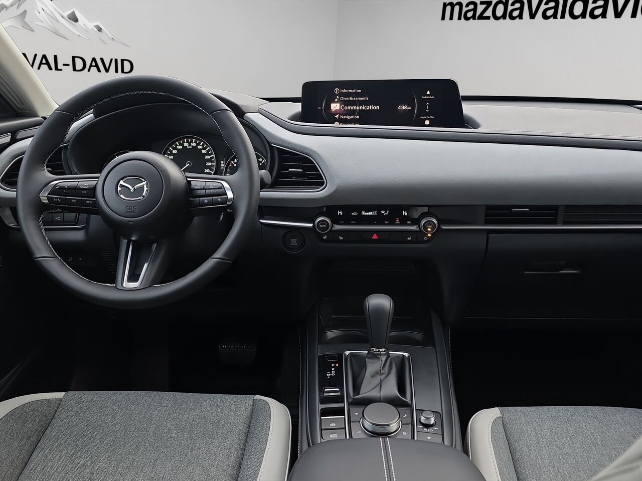 2026 Mazda CX-30 Gs, awd, sièges, volant et rétroviseurs chauffants Deep Crystal Blue Mica Val-David - photo #8