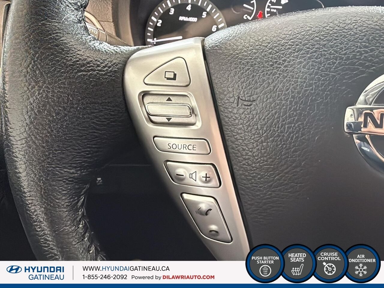 Nissan Sentra Berline 4 portes ** air climatiser ,sieges chauffant ,bas millage *** 2015 Blanc Ottawa & Gatineau - photo #11