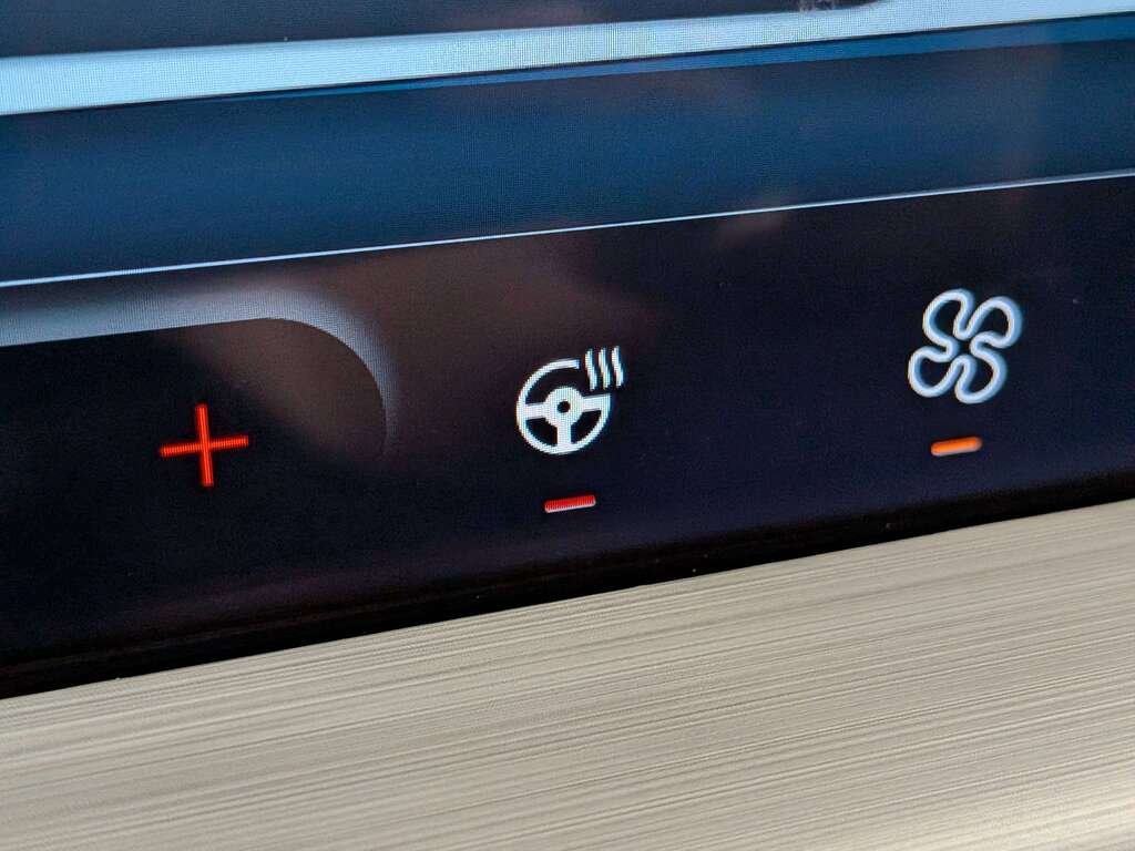 2024 Ford Escape PHEV FWD Black Val-David - photo #15