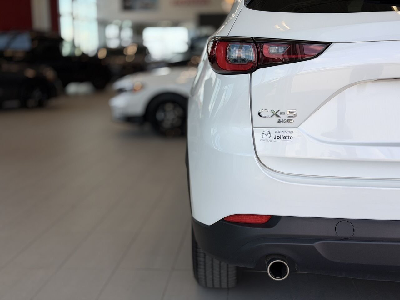2024 Mazda CX-5 White Notre-Dame-des-Prairies - photo #9