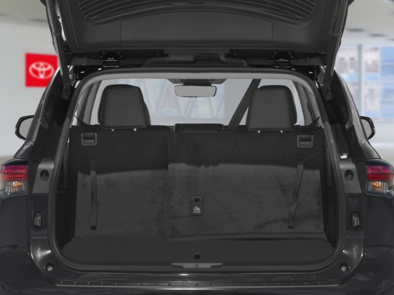 2024 Toyota Highlander XLE AWD / CLEAN CARFAX / HEATED SEATS / MOONROOF / ALLOY WHEELS / CARPLAY AND ANDROID AUTO Black Mississauga - photo #5