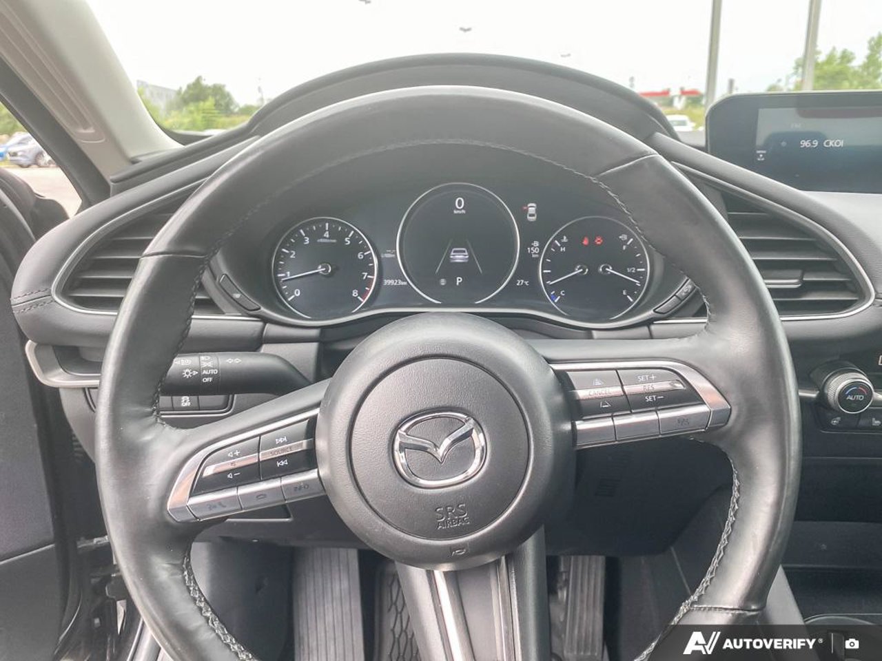 Mazda Mazda3 3MZBPAC74PM371511 2023 Gris Mirabel - photo #16