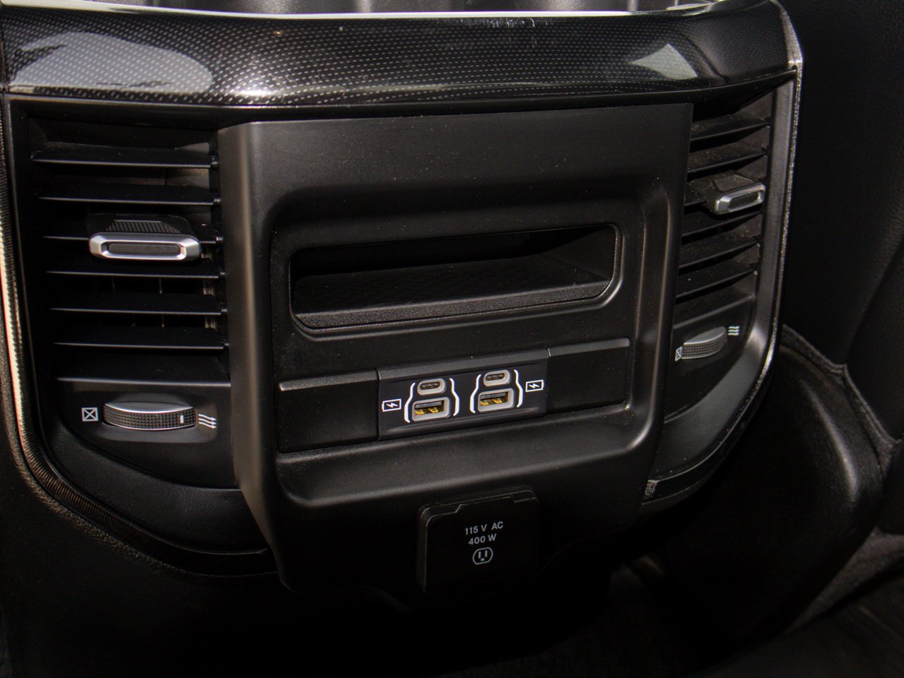 2022 Ram 1500 Sport 4x4 Crew Cab 5'7 Box Black Sherwood Park - photo #33