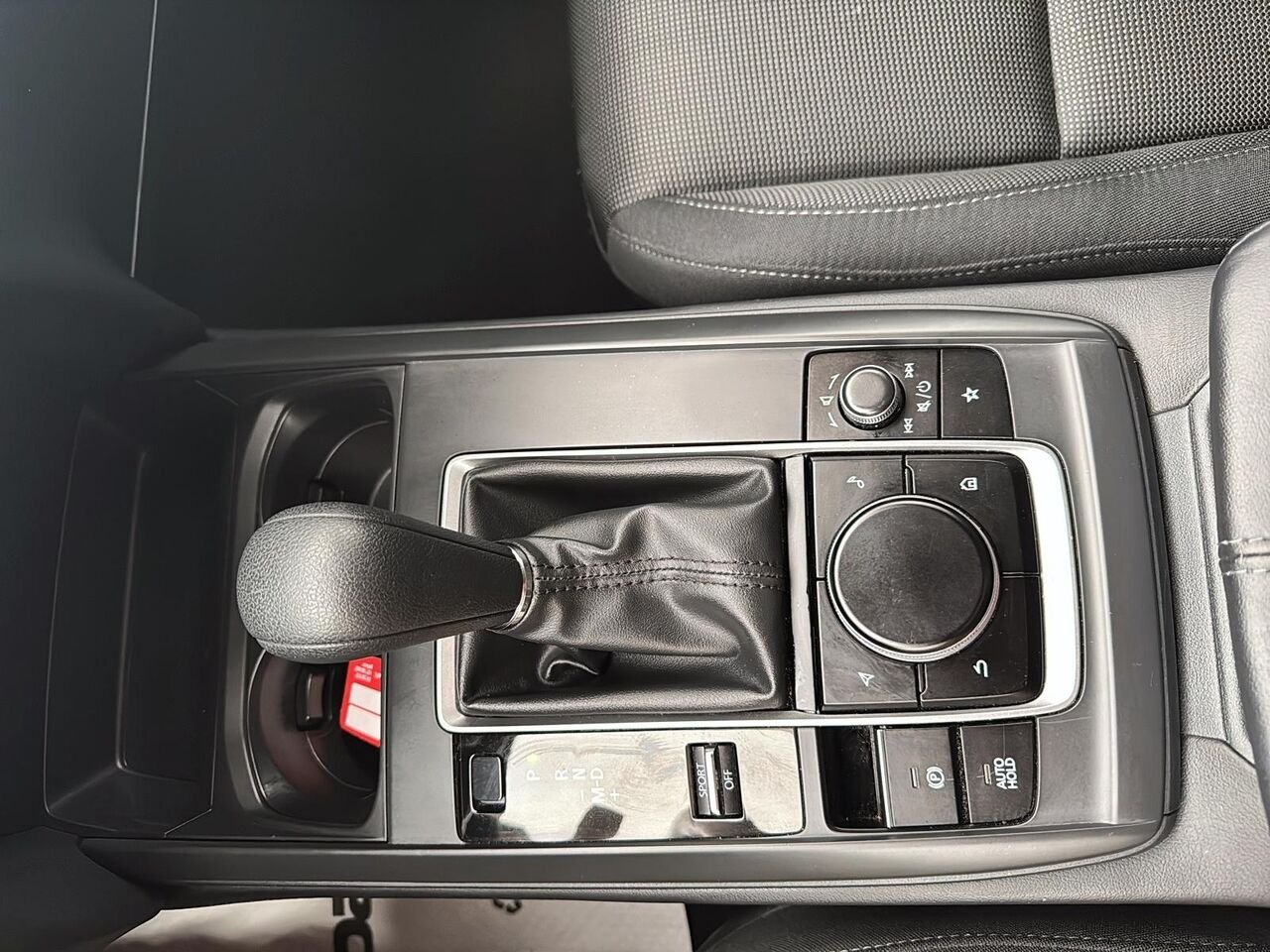 2025 Mazda CX-30 White Rouyn-Noranda - photo #13