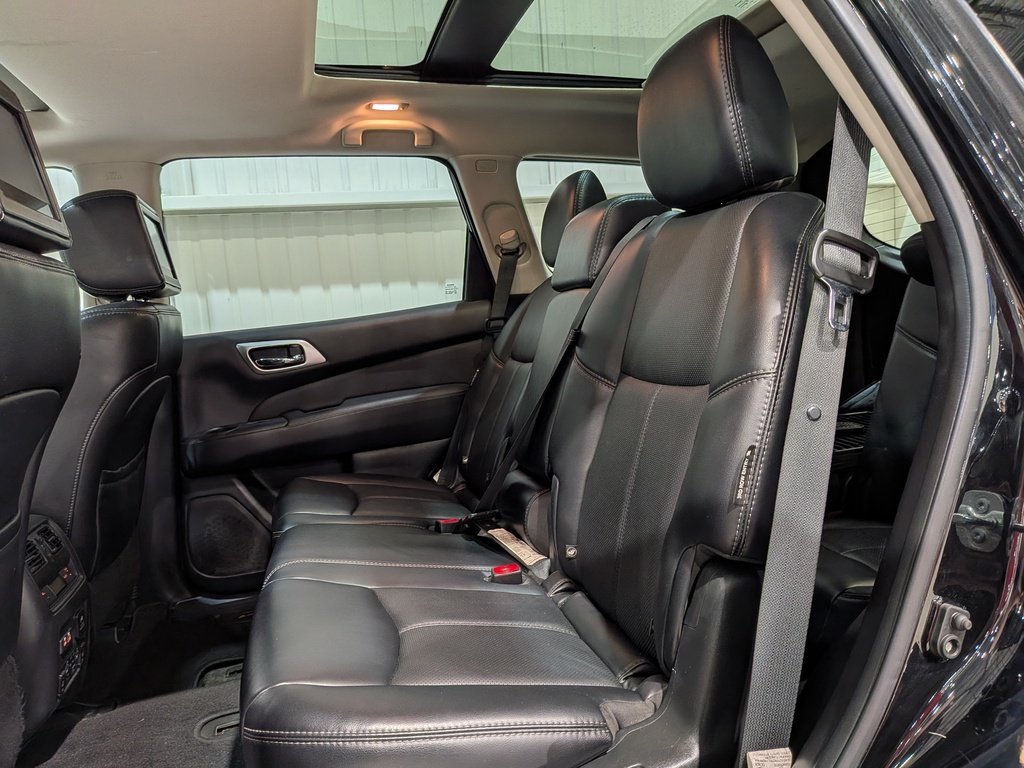2019 Nissan Pathfinder 4x4 Platinum Black Val-David - photo #12