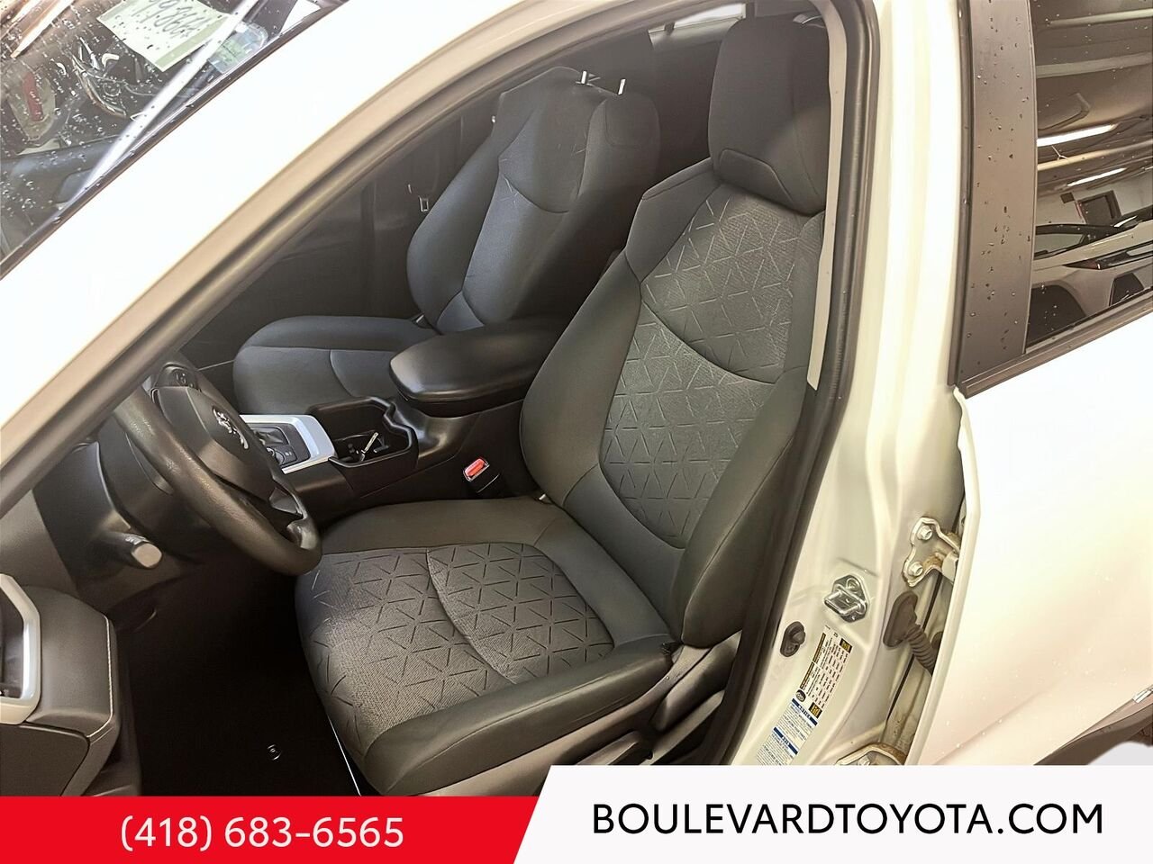 Toyota RAV4 99866A-148 | LE, HYBRIDE, AWD 2022 Blanc Québec - photo #8