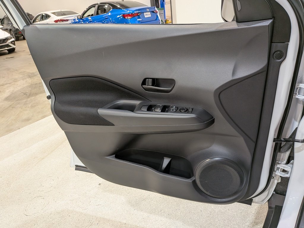 Nissan Kicks S FWD 2024 Blanc Val-David - photo #30