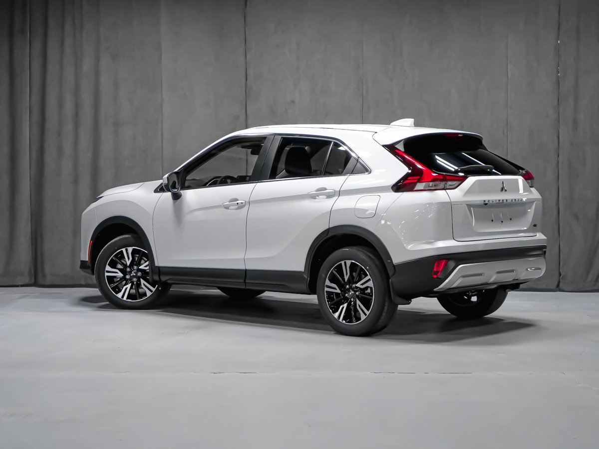 2026 Mitsubishi Eclipse Cross SE White Diamond Montreal - photo #6