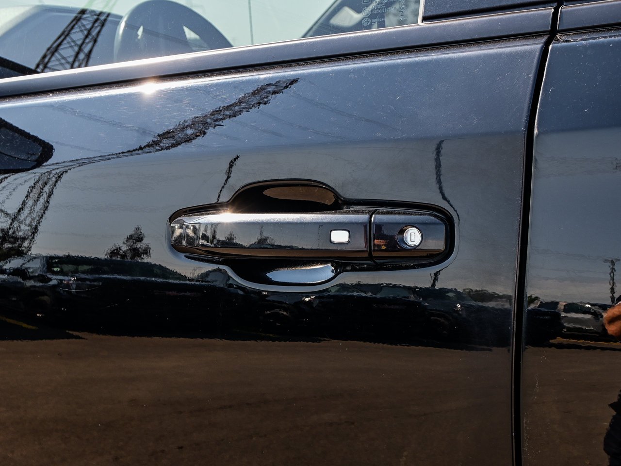2025 Chevrolet Silverado 1500 4WD Crew Cab 147 RST Black Sherwood Park - photo #7